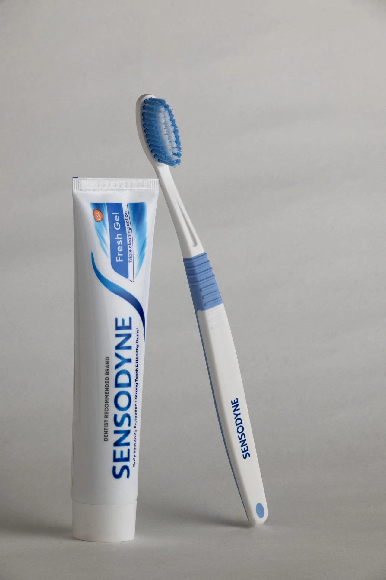 fmcg-toothpaste-product-photography