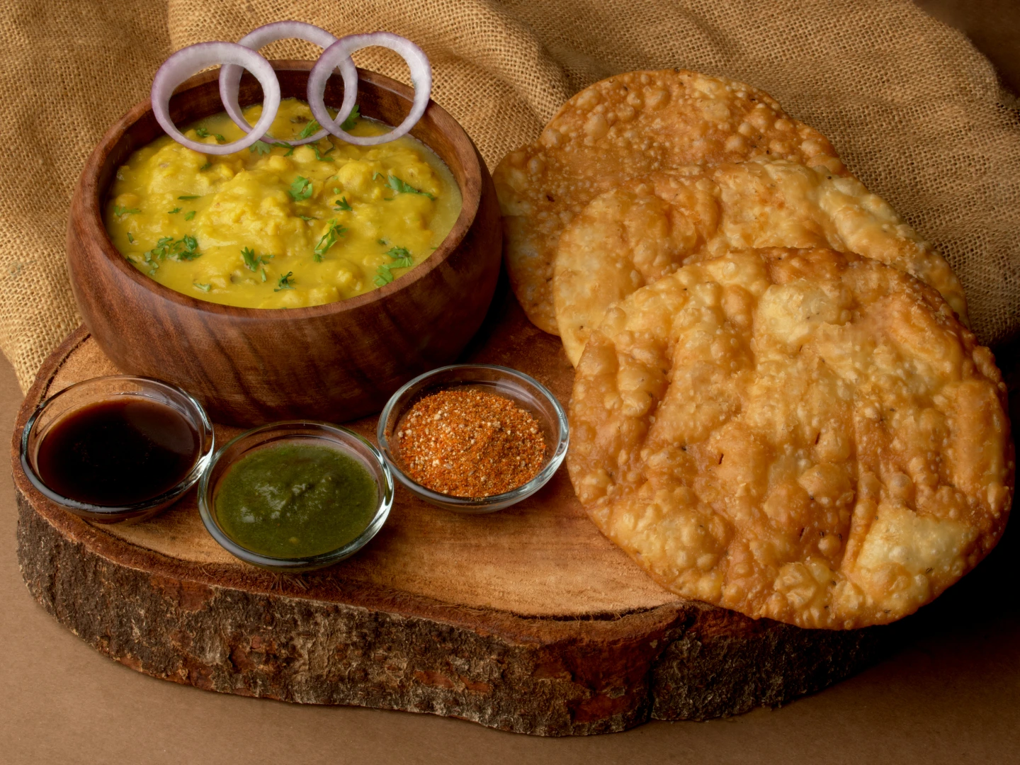 dal-pakwan-sindhi-food-photography