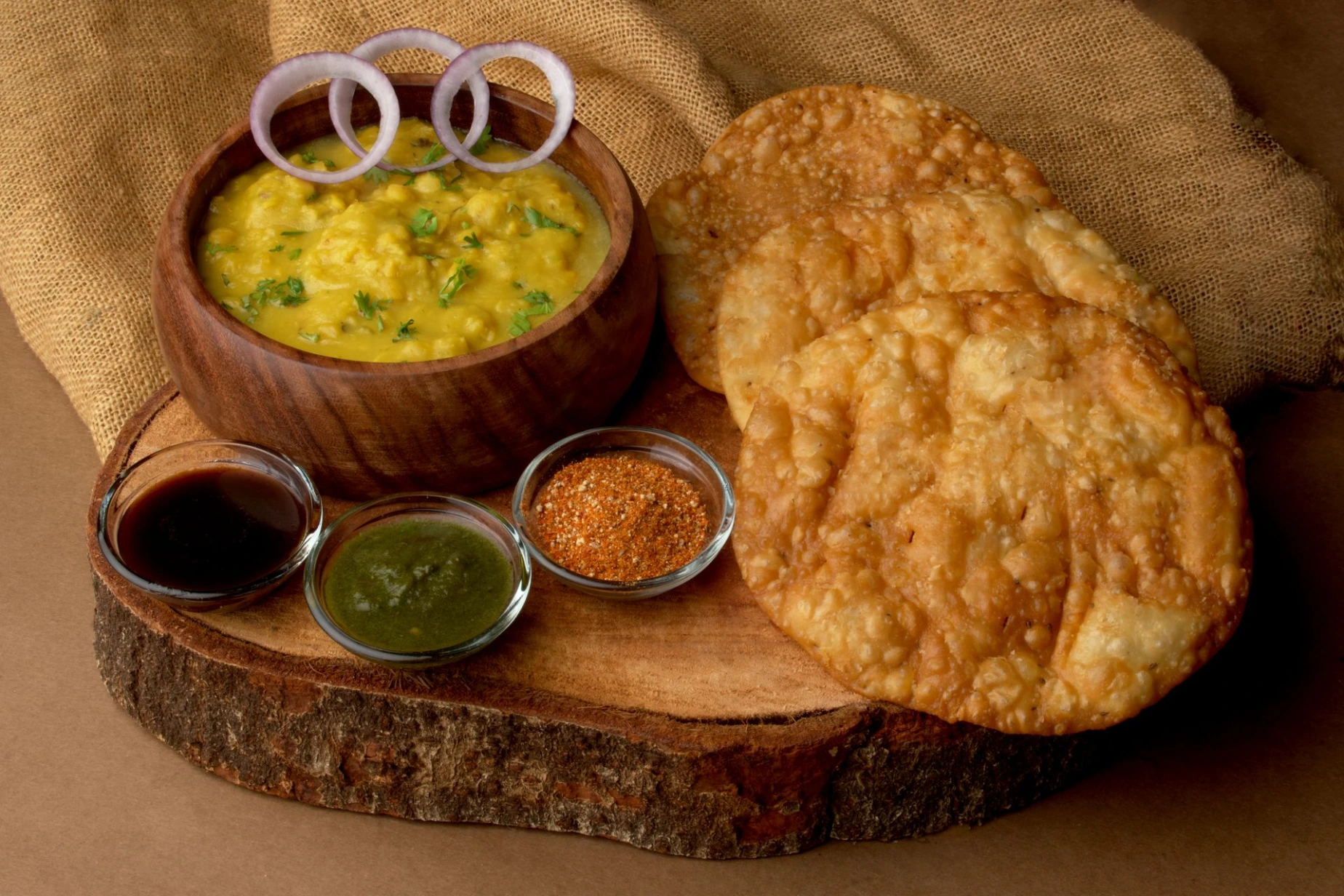 dal-pakwan-sindhi-food-photography